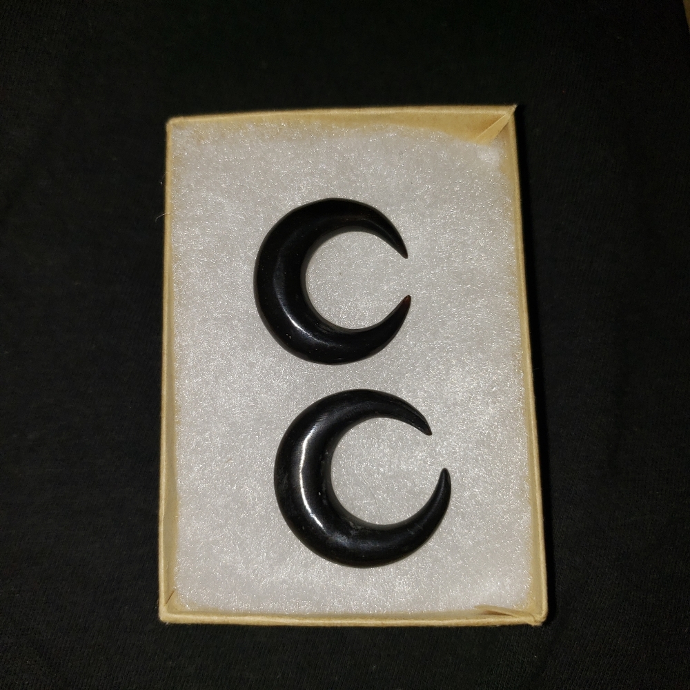 Urban nomad horn plugs